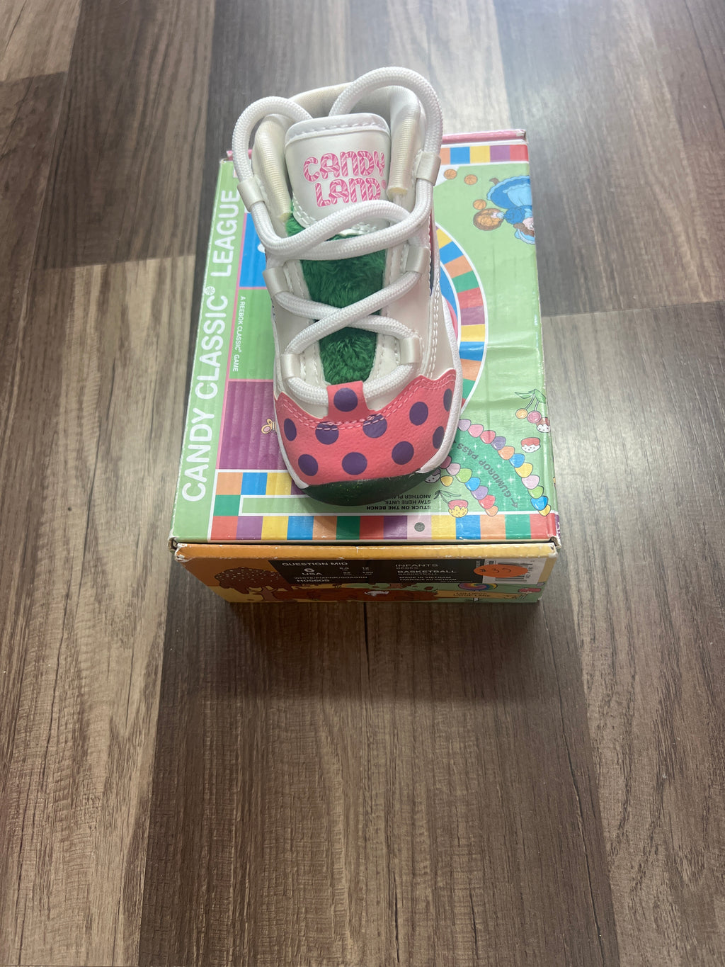 SHOES