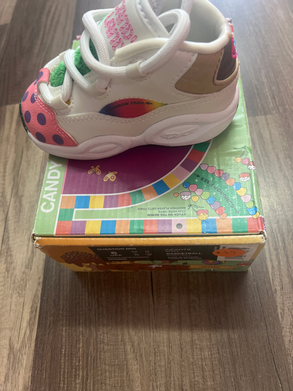 SHOES